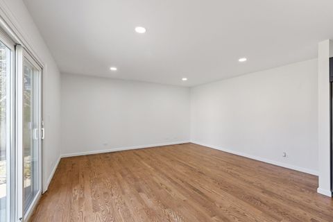 Tiny photo for 751 Aberdeen Lane, Buffalo Grove, IL 60089 (MLS # 12595385)