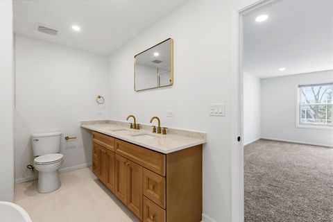 Tiny photo for 751 Aberdeen Lane, Buffalo Grove, IL 60089 (MLS # 12595385)