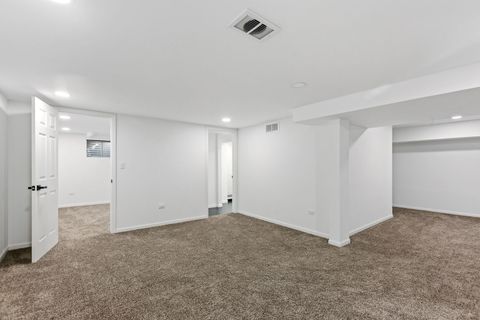 Tiny photo for 751 Aberdeen Lane, Buffalo Grove, IL 60089 (MLS # 12595385)