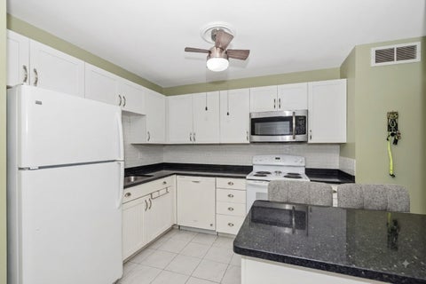 Tiny photo for 6301 N Sheridan Road #21M, Chicago, IL 60660 (MLS # 12723377)