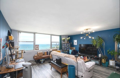 Tiny photo for 6301 N Sheridan Road #21M, Chicago, IL 60660 (MLS # 12723377)