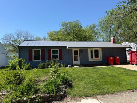 Photo of 601 Ridgewood Court, Champaign, IL 61821 (MLS # 12622116)