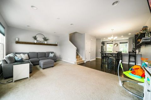 Tiny photo for 438 TOWN CENTER Boulevard, Gilberts, IL 60136 (MLS # 12479729)