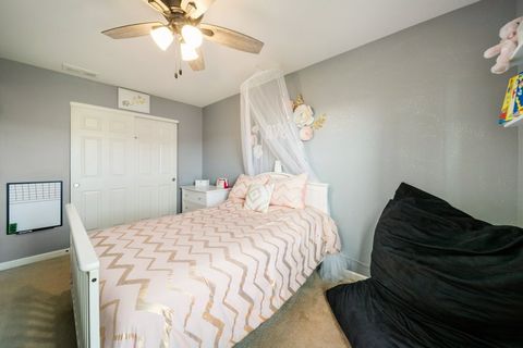 Tiny photo for 438 TOWN CENTER Boulevard, Gilberts, IL 60136 (MLS # 12479729)