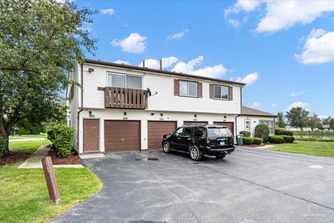 Photo of 20203 S Fairwood Court #D, Frankfort, IL 60423 (MLS # 12760330)