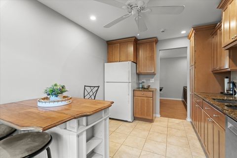 Tiny photo for 5808 Wolf Road #3, Western Springs, IL 60558 (MLS # 12486261)