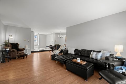 Tiny photo for 5808 Wolf Road #3, Western Springs, IL 60558 (MLS # 12486261)