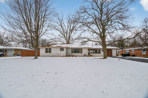 Photo of 707 Westshire Drive, Joliet, IL 60435 (MLS # 12561878)