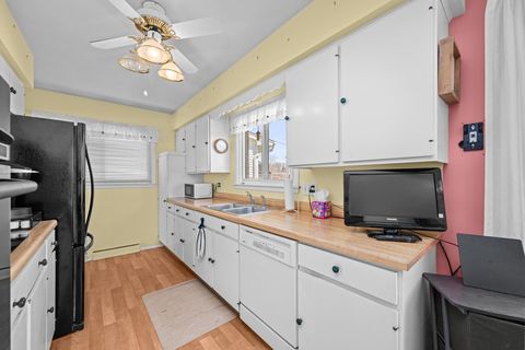 Tiny photo for 1325 Hillside Drive, Bettendorf, IA 52722 (MLS # 12609810)