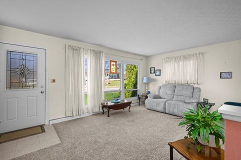 Tiny photo for 1325 Hillside Drive, Bettendorf, IA 52722 (MLS # 12609810)