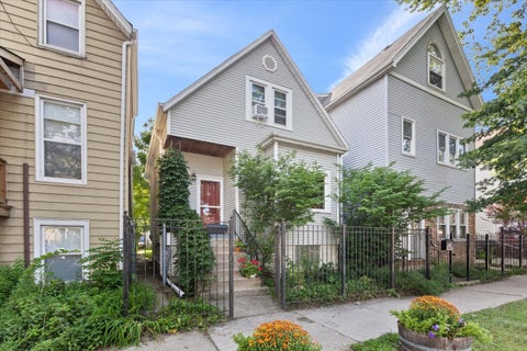 Photo of 3031 N KIMBALL Avenue, Chicago, IL 60618 (MLS # 12739192)