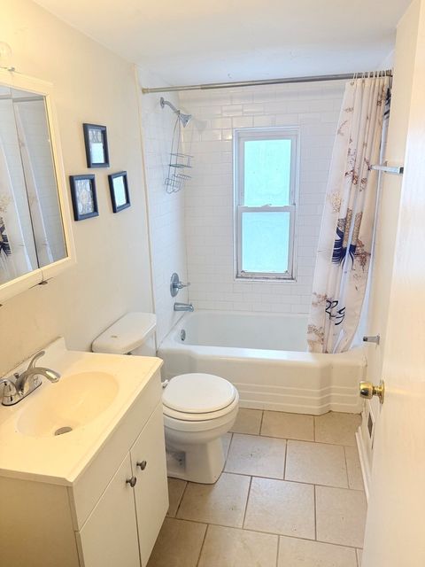 Tiny photo for 8352 S Phillips Avenue, Chicago, IL 60617 (MLS # 12563395)