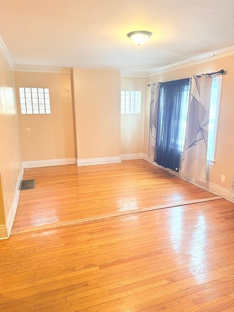 Tiny photo for 8352 S Phillips Avenue, Chicago, IL 60617 (MLS # 12563395)