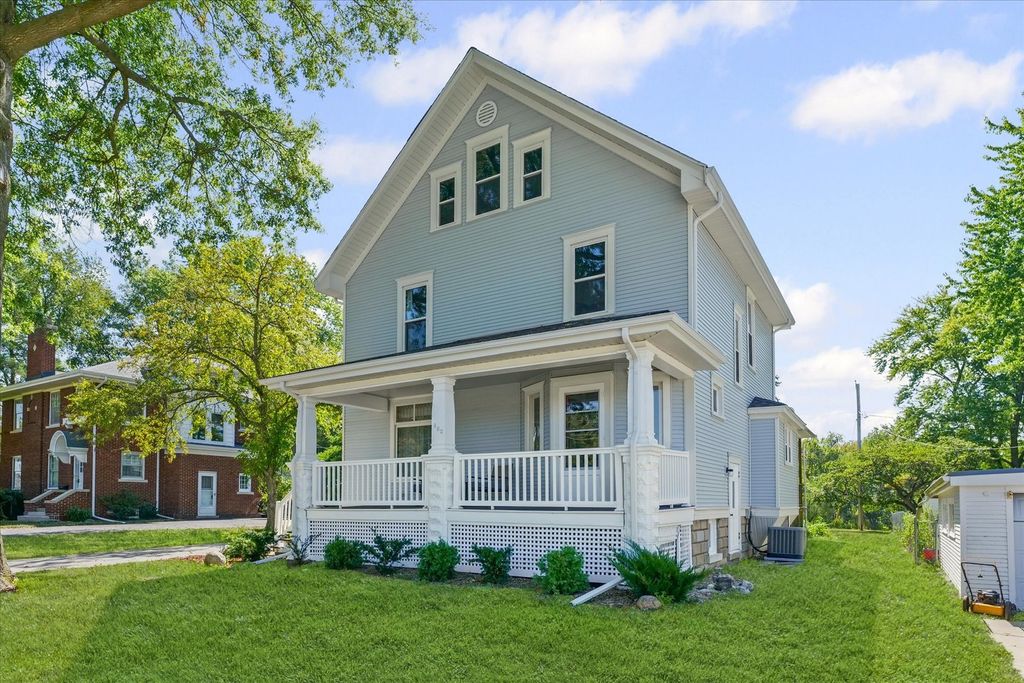 Photo for 462 E Summer Street, Paxton, IL 60957 (MLS # 12477070)