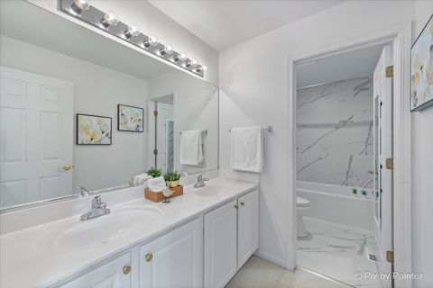 Tiny photo for 2410 Lindsay Court, West Chicago, IL 60185 (MLS # 12615563)