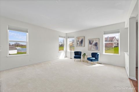 Tiny photo for 2410 Lindsay Court, West Chicago, IL 60185 (MLS # 12615563)