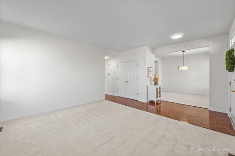 Tiny photo for 2410 Lindsay Court, West Chicago, IL 60185 (MLS # 12615563)