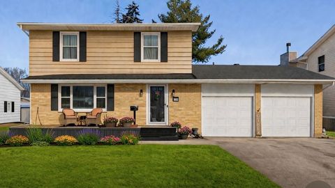 Photo of 900 14TH Place, Camanche, IA 52730 (MLS # 12606619)