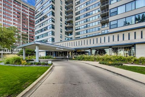 Tiny photo for 3430 N Lake Shore Drive #10M, Chicago, IL 60657 (MLS # 12418867)