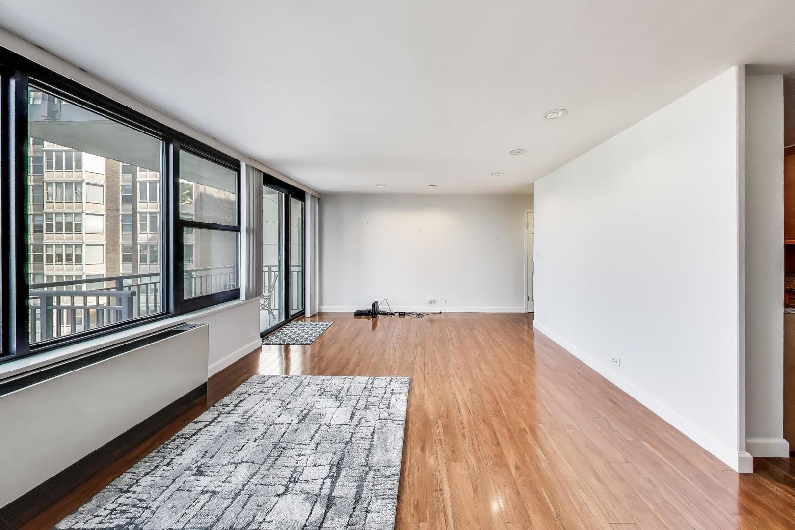 3430 N Lake Shore Drive 10M