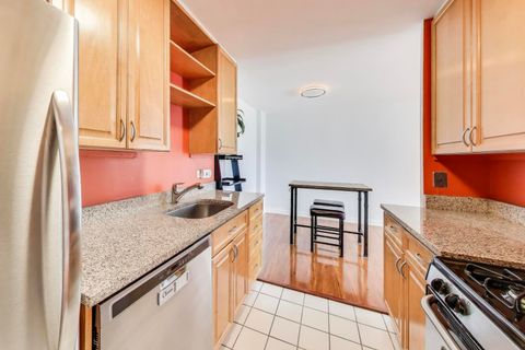 Tiny photo for 3430 N Lake Shore Drive #10M, Chicago, IL 60657 (MLS # 12418867)