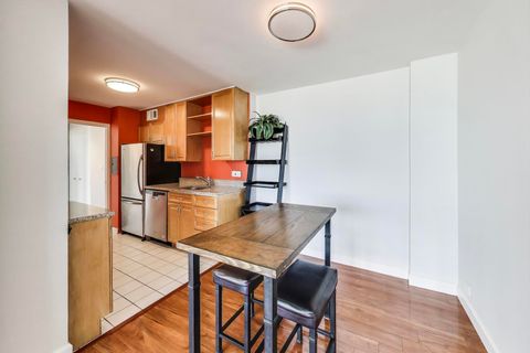 Tiny photo for 3430 N Lake Shore Drive #10M, Chicago, IL 60657 (MLS # 12418867)