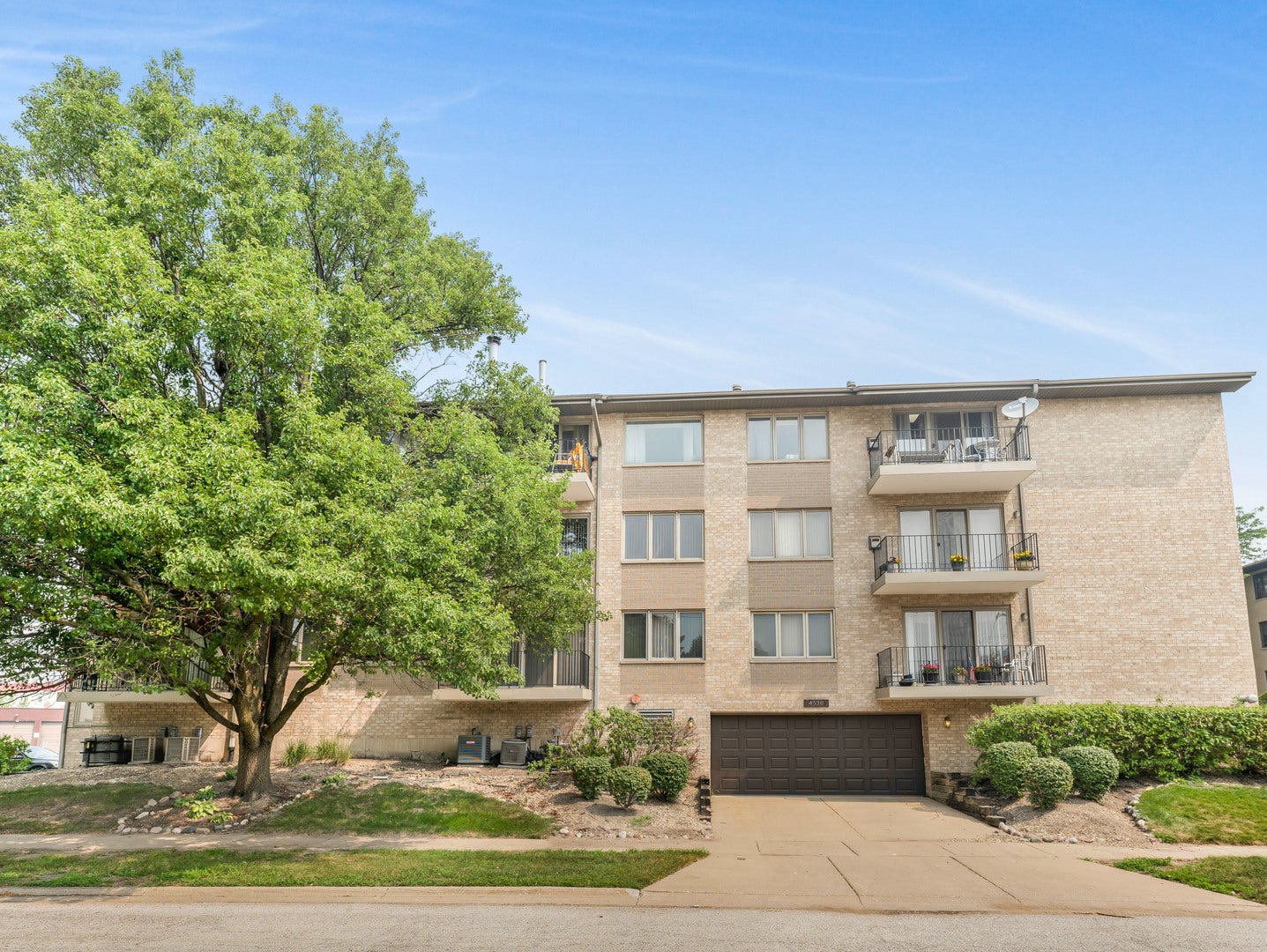 4530 W 93rd Street 2D