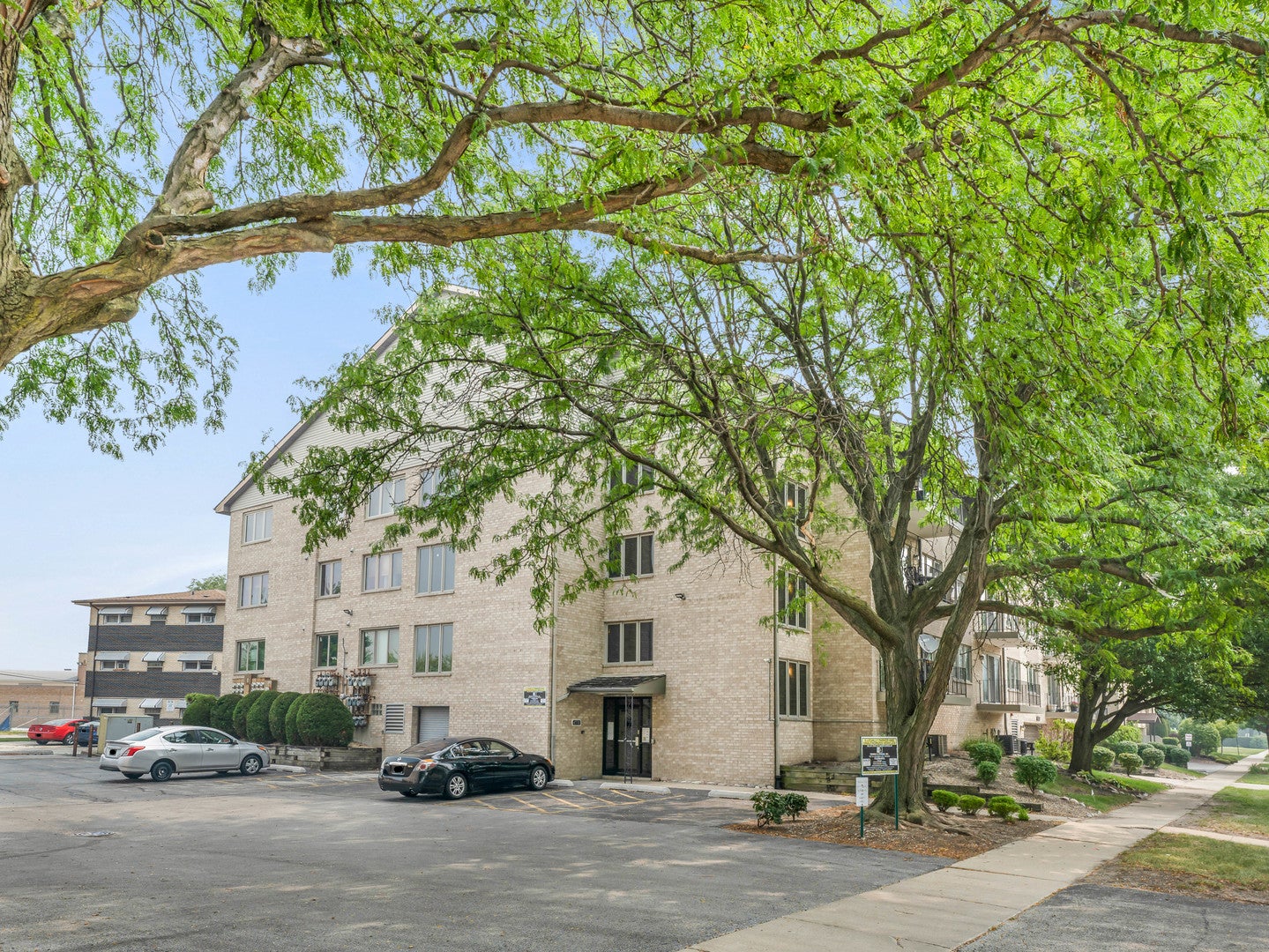 4530 W 93rd Street 2D