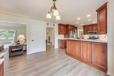 Tiny photo for 1710 Elm Street, Spring Grove, IL 60081 (MLS # 12471028)