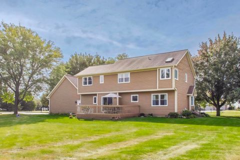 Tiny photo for 1710 Elm Street, Spring Grove, IL 60081 (MLS # 12471028)