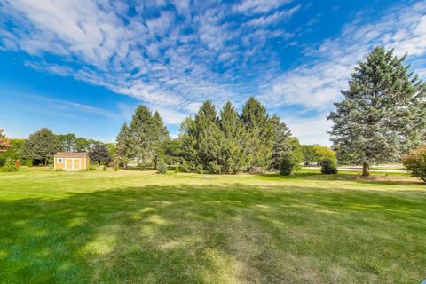 Tiny photo for 1710 Elm Street, Spring Grove, IL 60081 (MLS # 12471028)