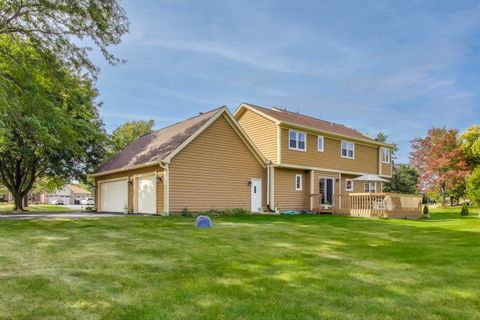 Tiny photo for 1710 Elm Street, Spring Grove, IL 60081 (MLS # 12471028)