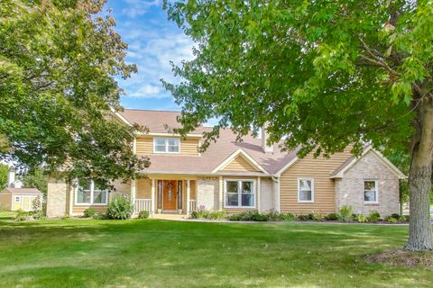 Tiny photo for 1710 Elm Street, Spring Grove, IL 60081 (MLS # 12471028)