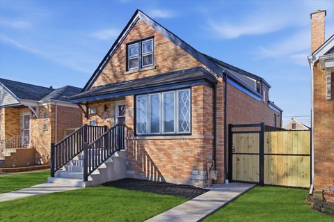 Tiny photo for 7230 S Avers Avenue, Chicago, IL 60629 (MLS # 12616516)