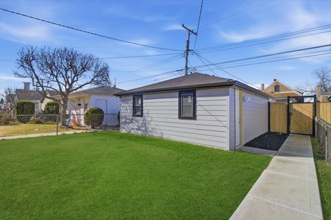 Tiny photo for 7230 S Avers Avenue, Chicago, IL 60629 (MLS # 12616516)