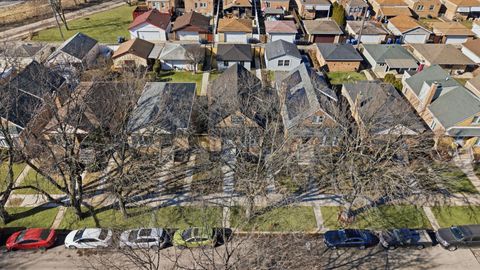Tiny photo for 7230 S Avers Avenue, Chicago, IL 60629 (MLS # 12616516)
