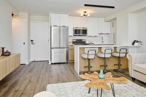 Tiny photo for 3950 N Lake Shore Drive #904, Chicago, IL 60613 (MLS # 12519715)