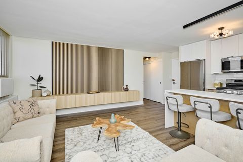 Tiny photo for 3950 N Lake Shore Drive #904, Chicago, IL 60613 (MLS # 12519715)