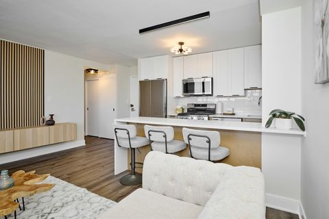Tiny photo for 3950 N Lake Shore Drive #904, Chicago, IL 60613 (MLS # 12519715)