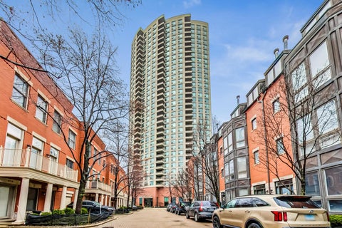 Photo of 501 N Clinton Street #2701, Chicago, IL 60654 (MLS # 12785149)