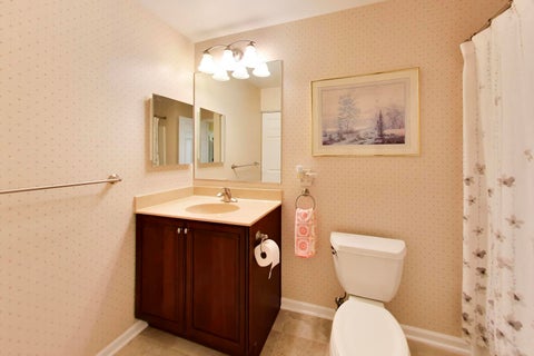 Tiny photo for 1960 Crenshaw Circle #1960, Vernon Hills, IL 60061 (MLS # 12703105)