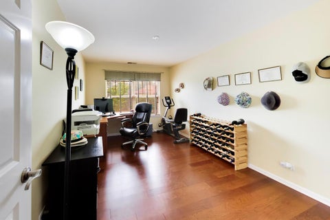 Tiny photo for 1960 Crenshaw Circle #1960, Vernon Hills, IL 60061 (MLS # 12703105)
