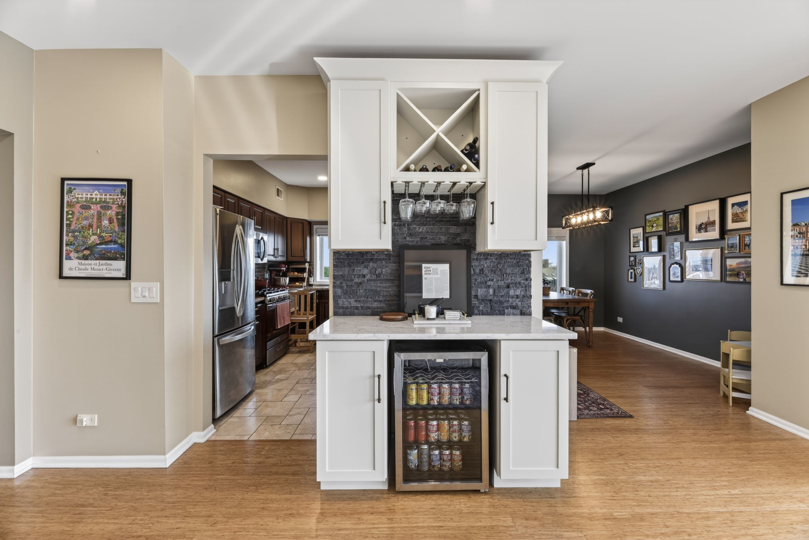 201 N Vail Avenue 807