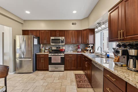 Tiny photo for 201 N Vail Avenue #807, Arlington Heights, IL 60004 (MLS # 12658161)