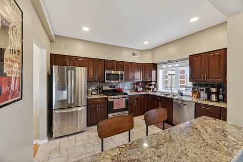 Tiny photo for 201 N Vail Avenue #807, Arlington Heights, IL 60004 (MLS # 12658161)