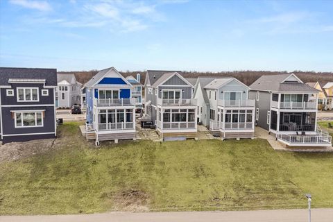 Tiny photo for 212 Leeward Way, Ottawa, IL 61350 (MLS # 12590693)