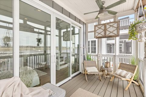 Tiny photo for 212 Leeward Way, Ottawa, IL 61350 (MLS # 12590693)