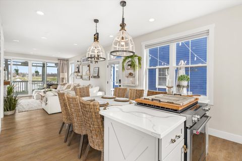 Tiny photo for 212 Leeward Way, Ottawa, IL 61350 (MLS # 12590693)