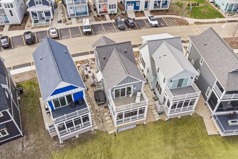 Tiny photo for 212 Leeward Way, Ottawa, IL 61350 (MLS # 12590693)