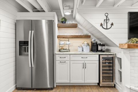 Tiny photo for 212 Leeward Way, Ottawa, IL 61350 (MLS # 12590693)